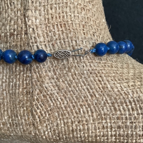 Vintage 14KT gold Genuine lapis bead necklace. - Picture 7 of 7